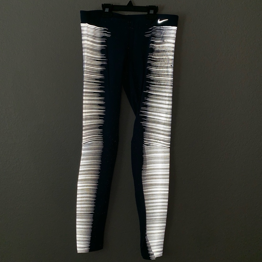 Nike women’s Flash Reflective Tights